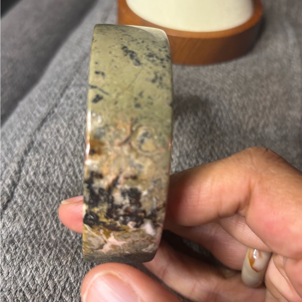 Plum Jade Bangle - Picture 3 of 11